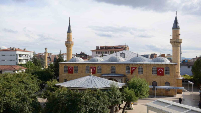 Ulu Cami bahçesinde çevre düzenlemesi yapılacak