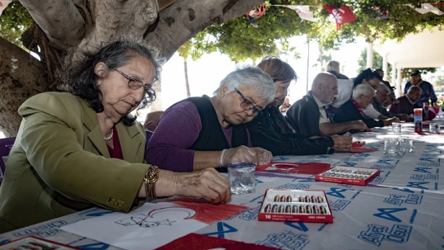 YAŞ ALMIŞLAR CUMHURİYET’İN 101. YIL DÖNÜMÜNÜ KUTLADI