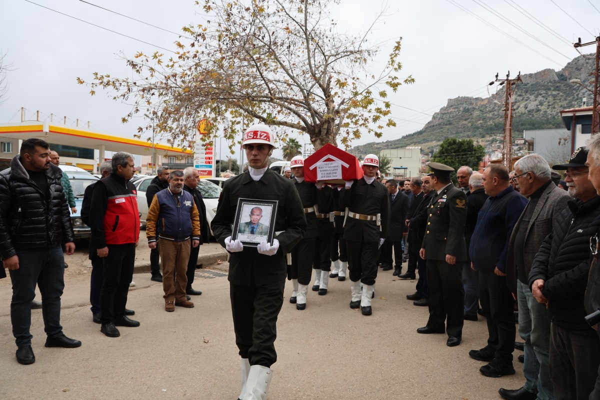 Kıbrıs Gazisi Yurdadoğ son yolculuğuna uğurlandı