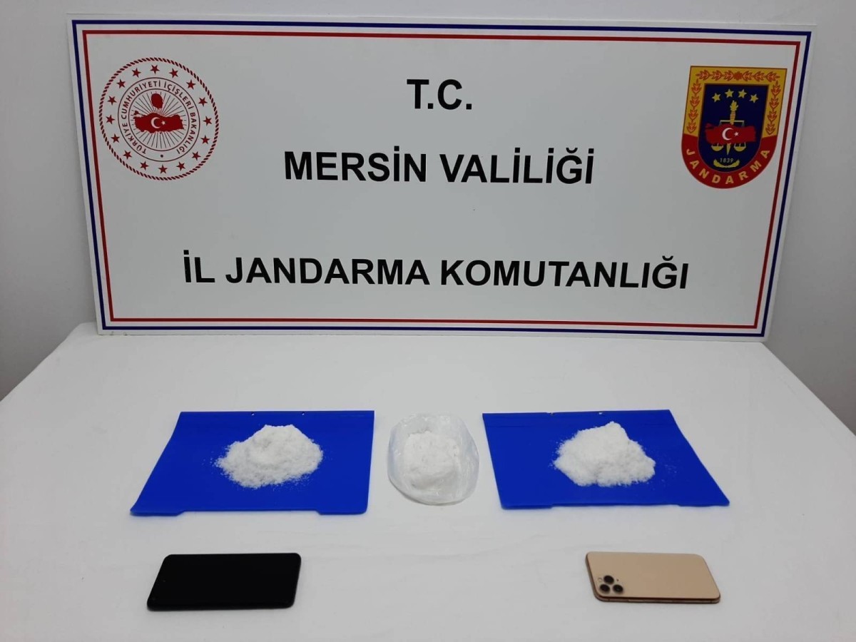 1 kilo metamfetaminle yakalandı