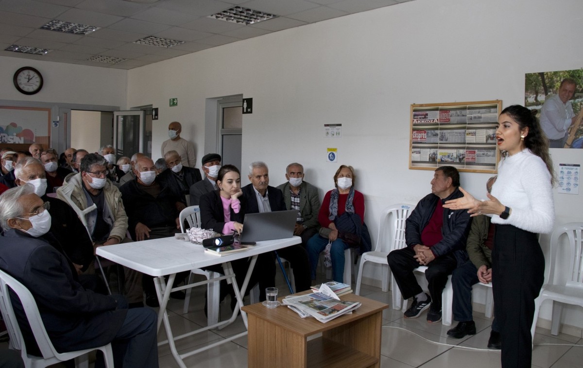 Emekli evi üyeleri, beslenme ve yaşlılık psikolojisine yönelik bilgilendirildi