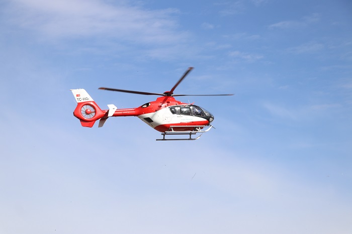 İmdadına ambulans helikopter yetişti