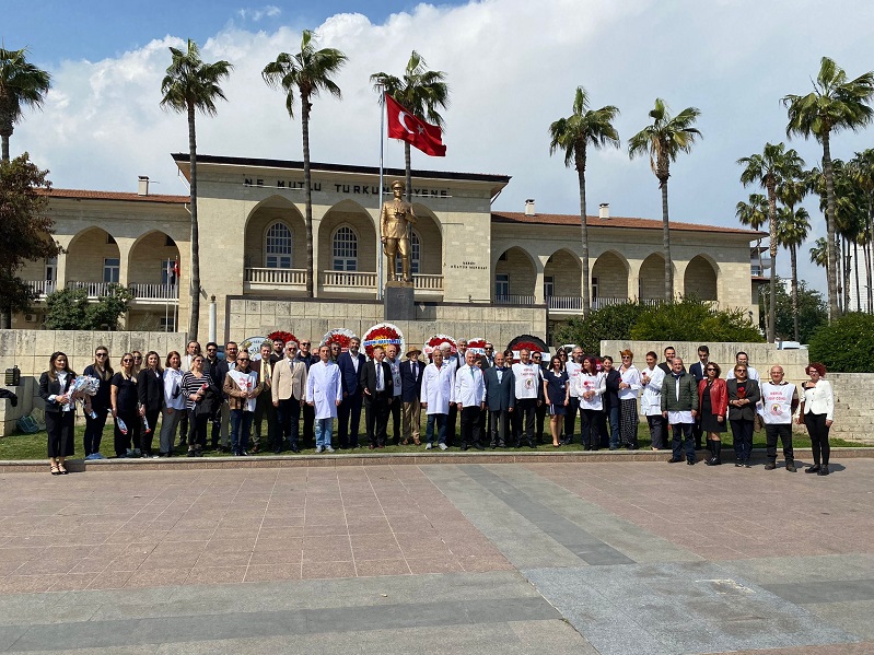 Şiddetsiz, Güvenli, Güvenceli, Demokratik Bir Yaşam isteyen hekimlerden BURUK KUTLAMA 