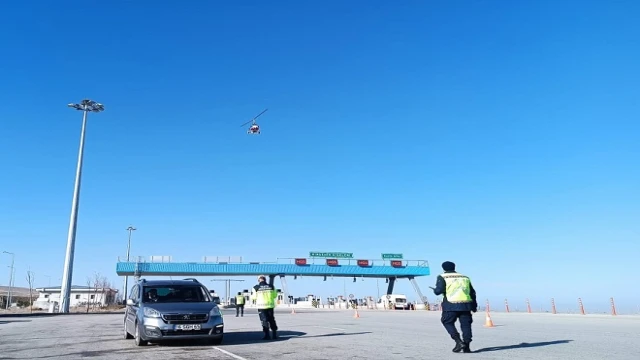 Kırşehir'de 'Cayrokopterli' trafik denetimi