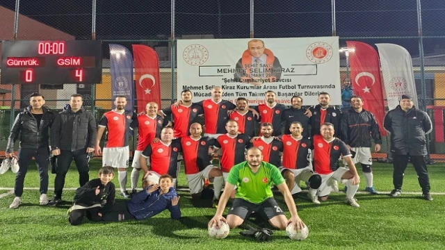 Mersin'de Kurumlar Arası Futbol Turnuvası başladı