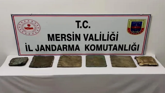 Mersin'de 6 adet tarihi el yazması kitap ele geçirildi: 3 gözaltı