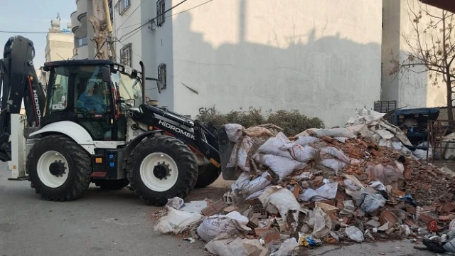 Mersin'de inşaat atıkları temizlenmeye başladı