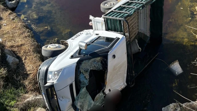 Mersin'nde trafik kazası: 1 ölü, 2 yaralı