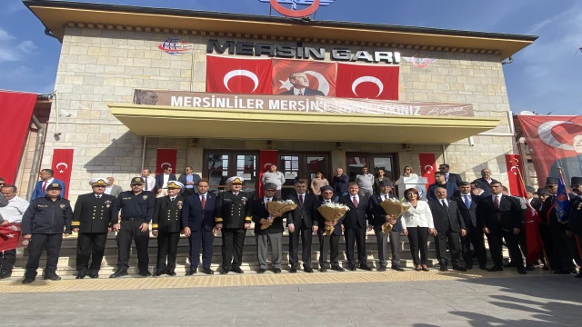  Atatürk'ün Mersin'e gelişinin 102'inci yıl dönümü törenle kutlandı