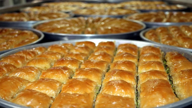 Gaziantep baklavasında Ramazan Bayramı mesaisi başladı