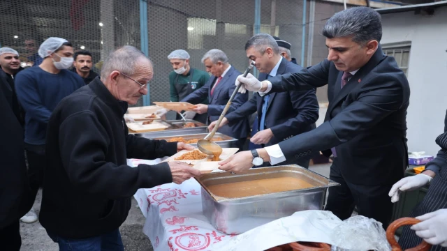 MESUDİYE MAHALLESİNDE GÖNÜL SOFRASI KURULDU