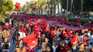 MERSİN’DE BAYRAK YÜRÜYÜŞÜ